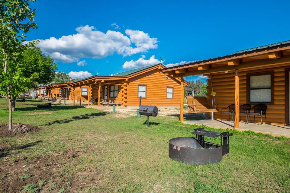 River Bluff Cabins Rio Frio Exteriér fotografie