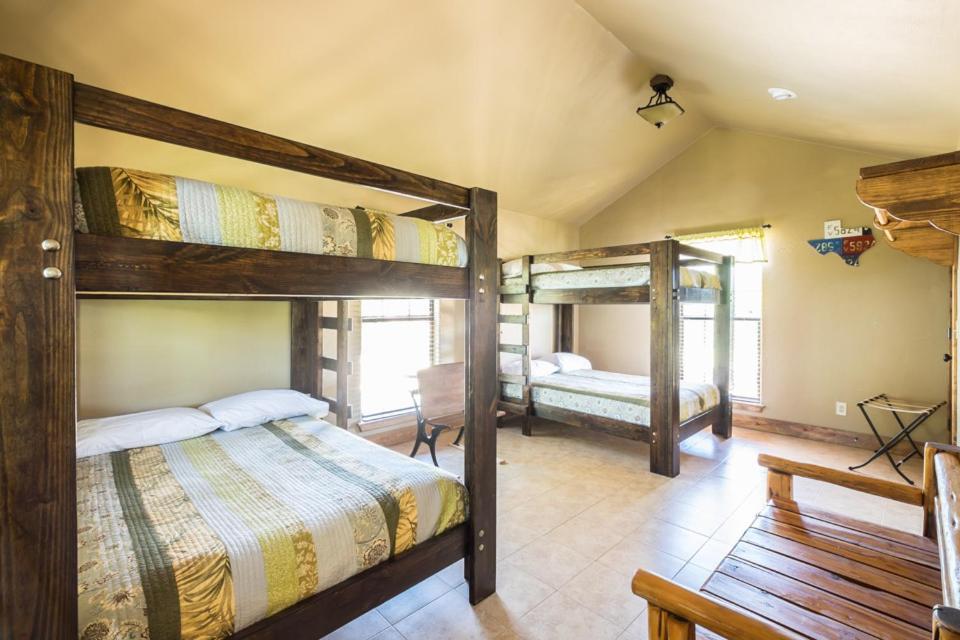 River Bluff Cabins Rio Frio Pokoj fotografie