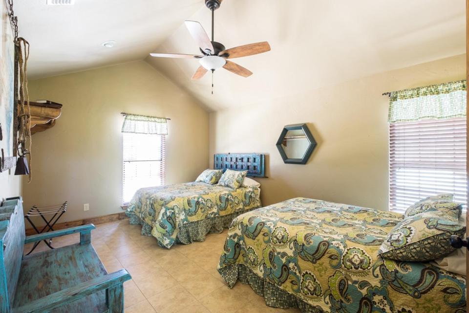 River Bluff Cabins Rio Frio Pokoj fotografie