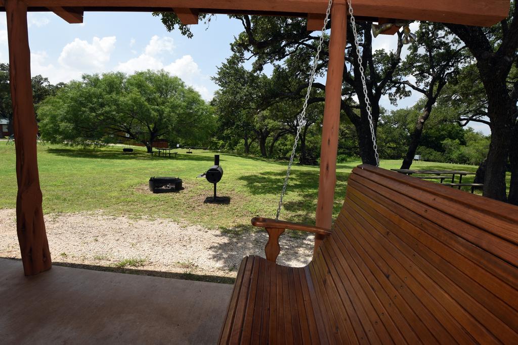 River Bluff Cabins Rio Frio Exteriér fotografie